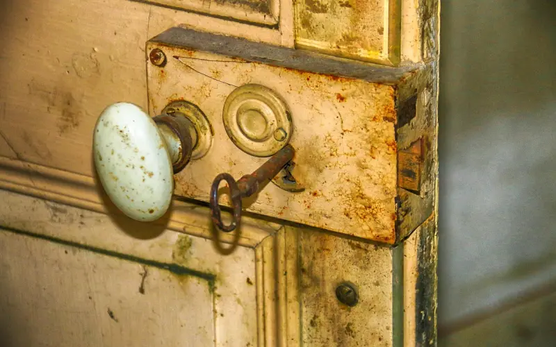 30岁前我嫁不嫁，关你屁事