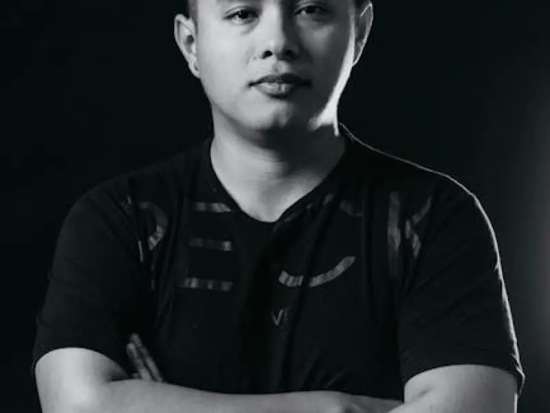 你以为你是谁！（轰动整个朋友圈）