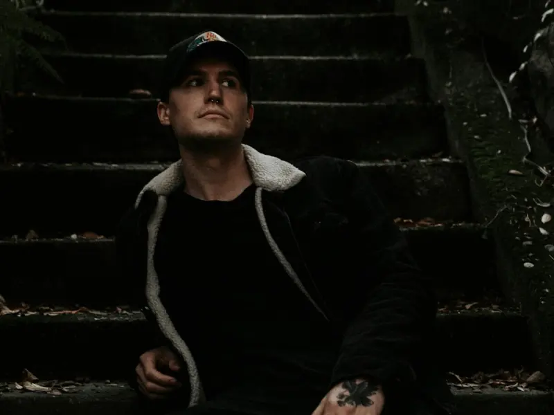 你以为你是谁！（轰动）