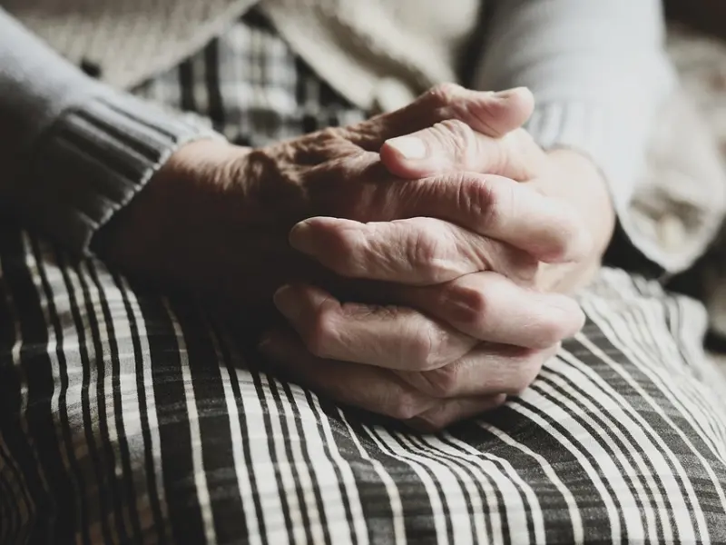 老婆和妈谁重要？这男人回答太霸气！