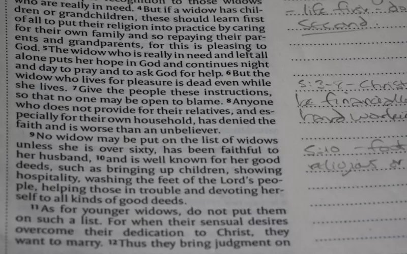 为什么无爱的婚姻还能坚持下去(中年无爱的婚姻还有必要维持吗)