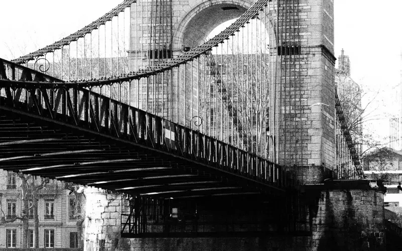 为什么 不能 和 前男友 联系？