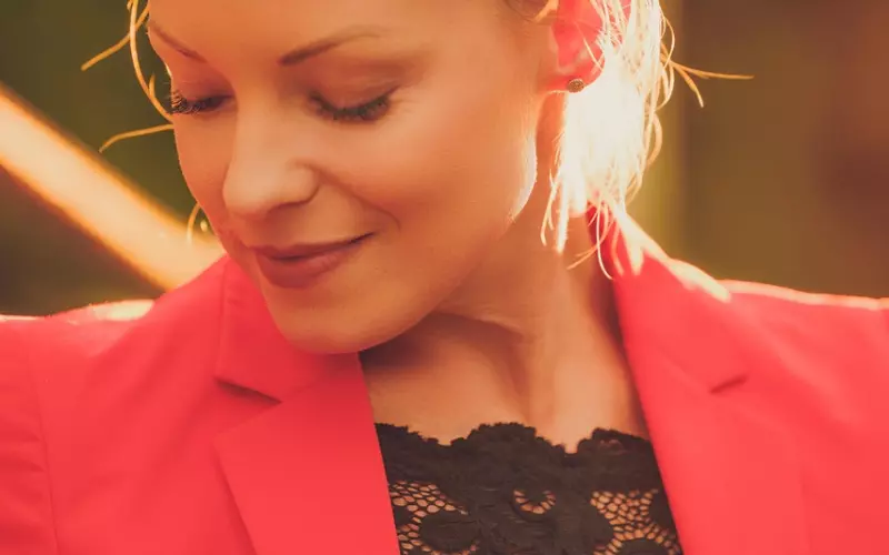 为什么他一边说着对不起一边还要分手？