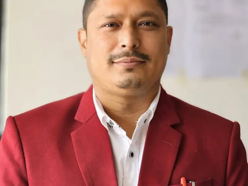 为什么她们会喜欢幼稚的男孩子？