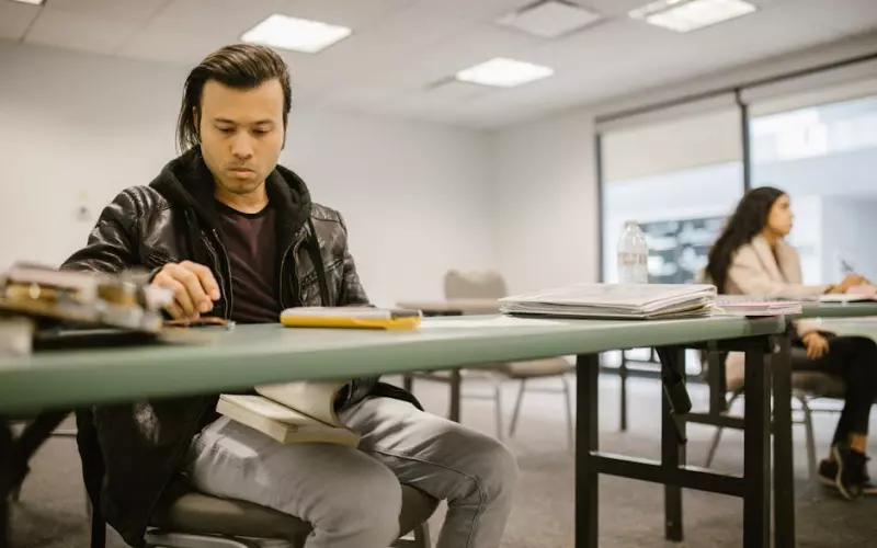 为什么女人要和前任出轨(怎么放下和前任的婚外情)