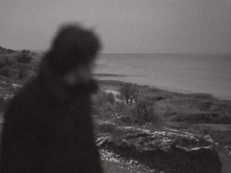 为什么你对他掏心掏肺，他却对你敬而远之？