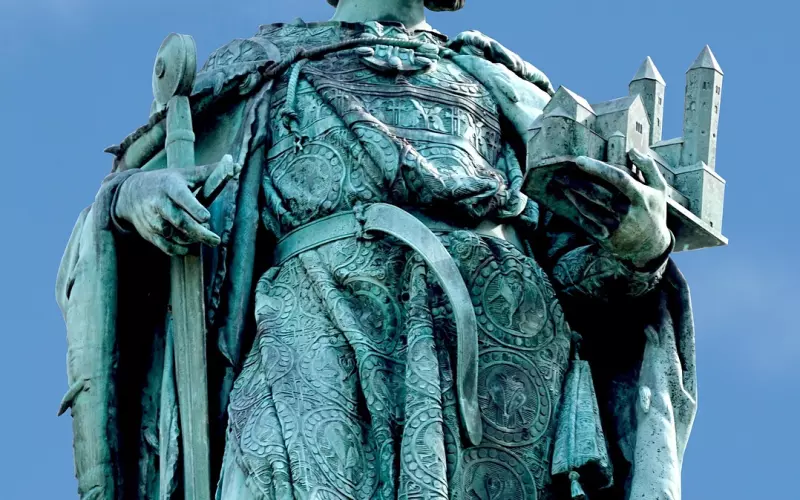 为什么明知对方不爱你了还不肯说分手？