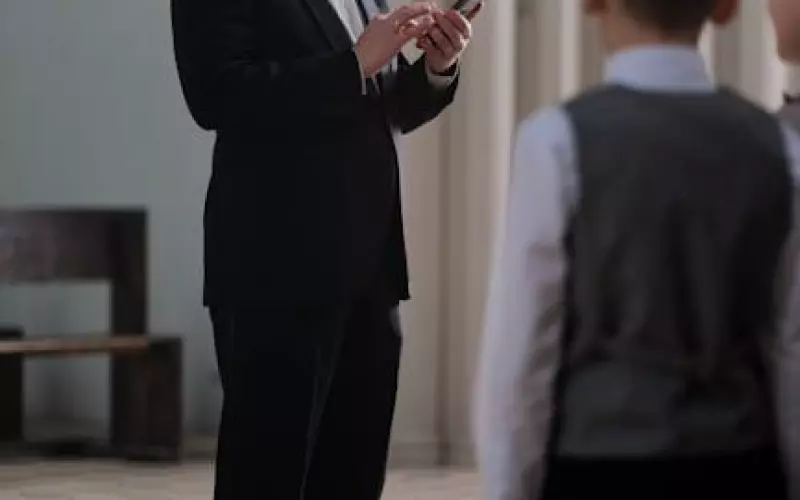 为什么他不主动找你了？