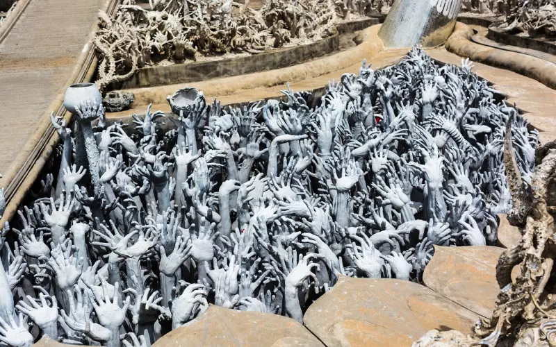 为什么你苦苦哀求，他却依然绝情？