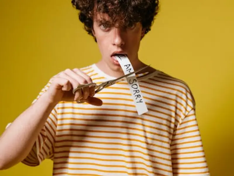 挽回时，为什么你越道歉，他越讨厌你！