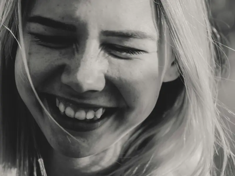 为什么男朋友这么铁石心肠，我怎么求他别和我分手都不行，我该怎么做才能挽回他