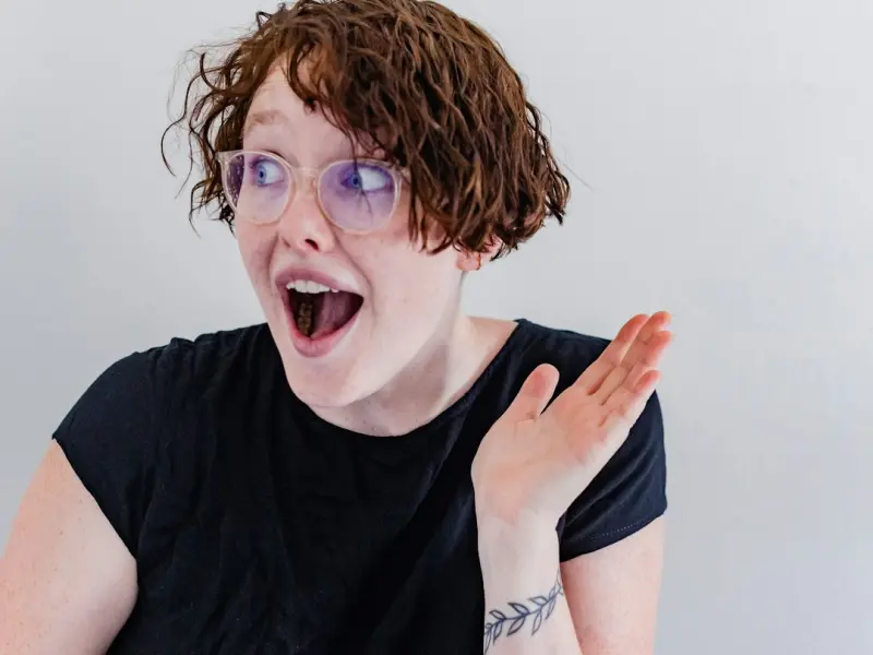 为什么不沟通，而是冷战与分居呢？到底是什么原因?