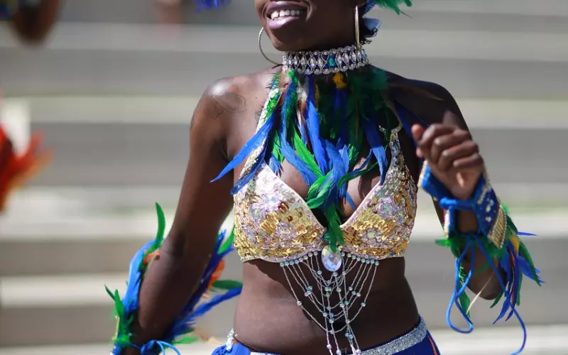 一个男人会不会忘记第一个深爱的女生