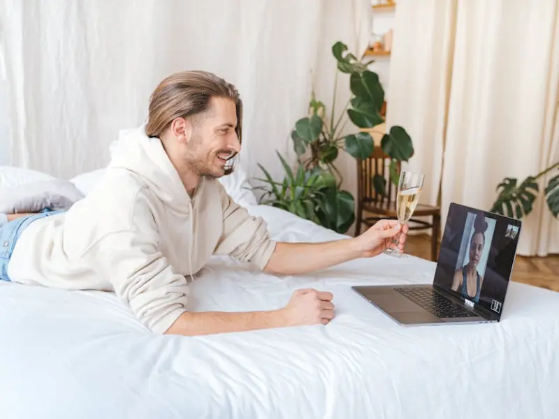 网恋加异地恋会有结果吗(怎么跟异地网恋男友分手)