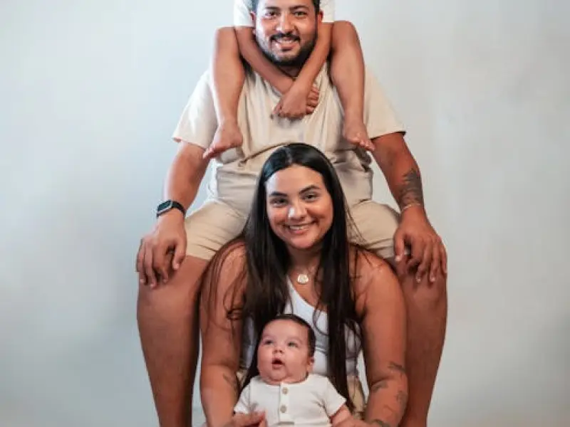 挽回女友：女朋友变心了对我总是不理不睬的，该怎挽回