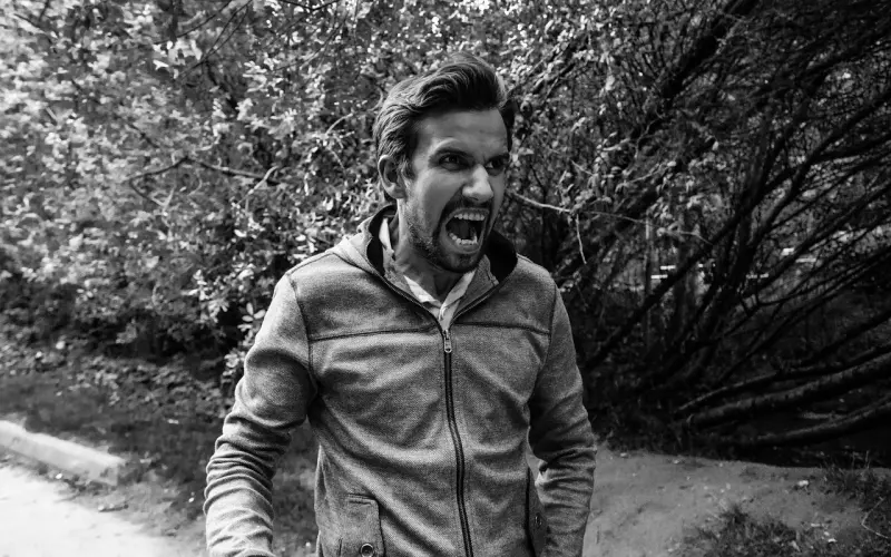 挽回男友：男友说压力大不想结婚，我们还能走下去吗