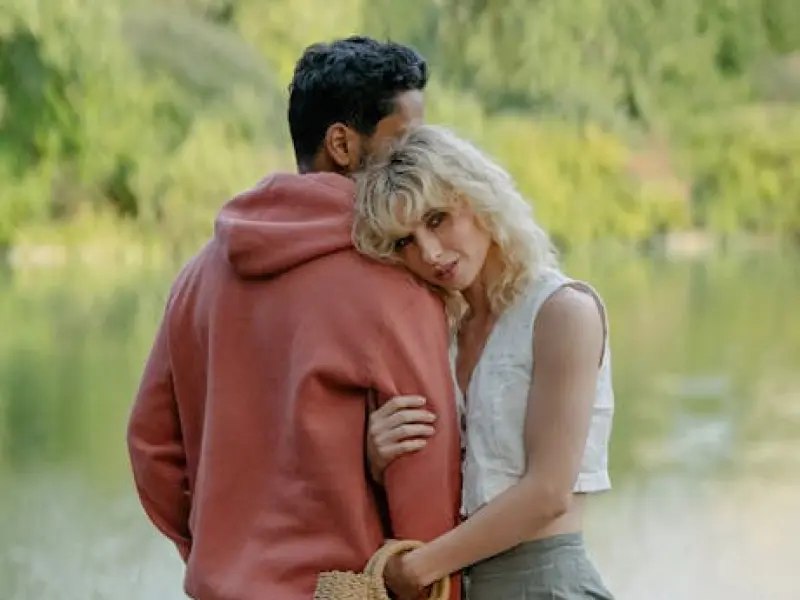 挽回前任：这四点你做好了，前任会主动来找你复合的