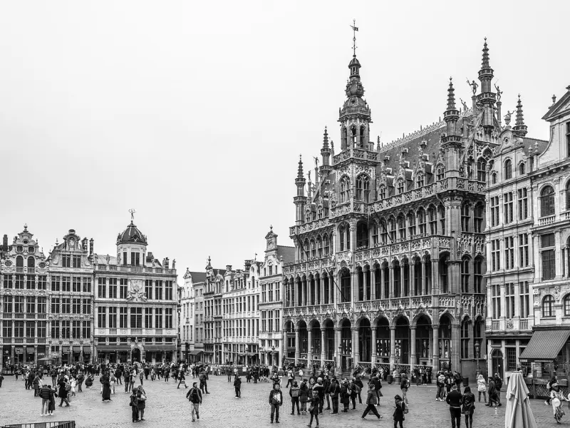 挽回女友：女友每次闹分手都很快就主动和好，现在她觉得很累想分手