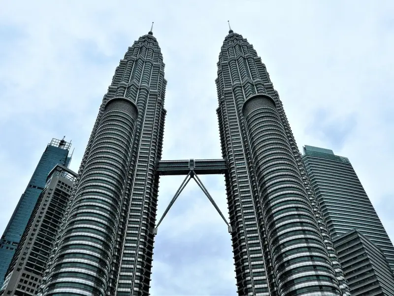 挽回星座男友：挽回双子男哪招最管用