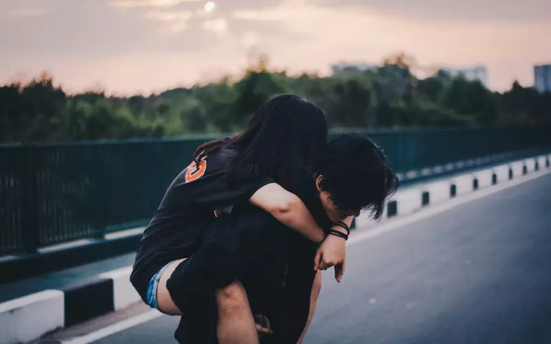 挽回女朋友：分手了不知该怎么做？用三个招式成功挽回女朋友的爱