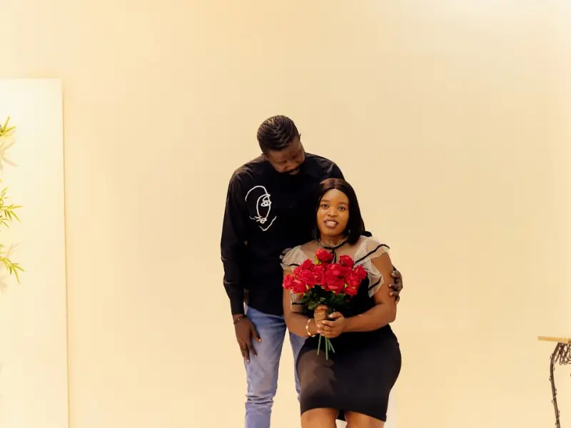 酒，不喝不醉，人，不累不睡；情....