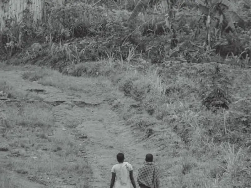 女人都喜欢男人这几个“不老实”的小动作，你知道几个？