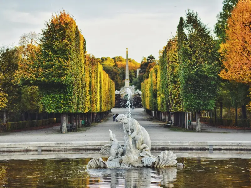 女人经常有这4个表现，就是看上你了，别不知道！