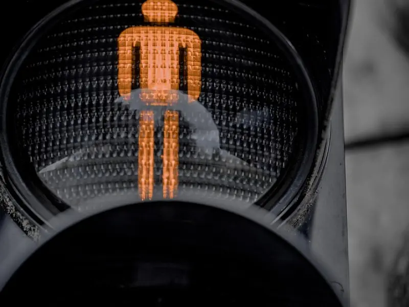 容易出轨的女人会有这4个信号，你应该学会去反省自己