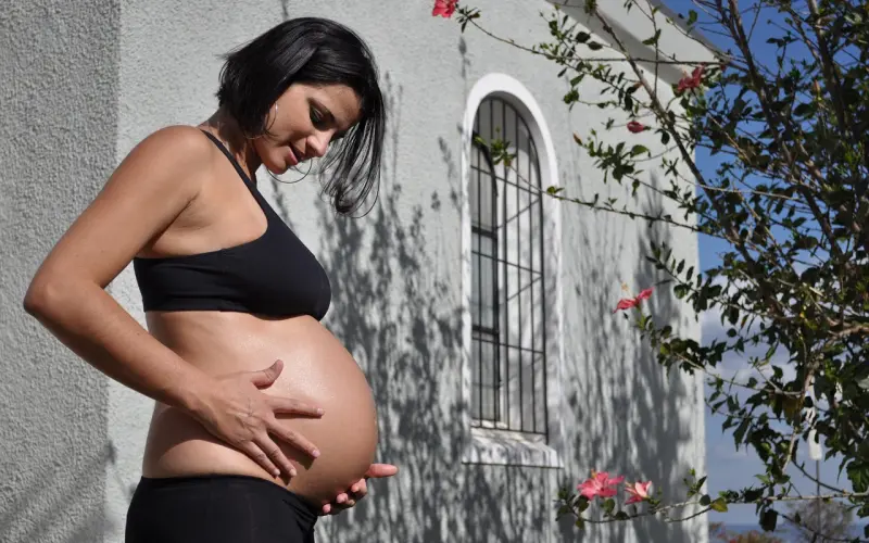 不喜欢发朋友圈的女人，一般都有这三个性格特点，准！