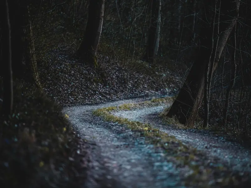 长期缺爱的女人都有这三个特征，真的太准了！
