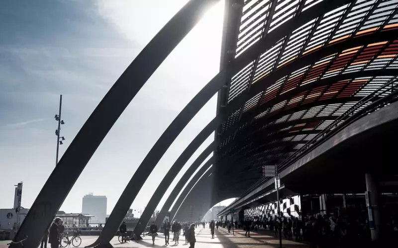 昨天，删去。今天，留着。明天，争取。