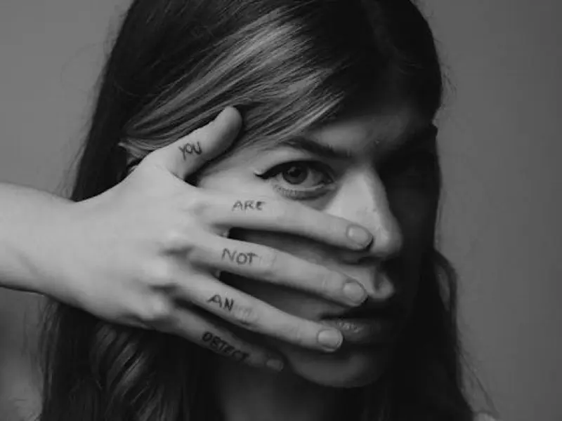 你不是我，怎懂我的难过