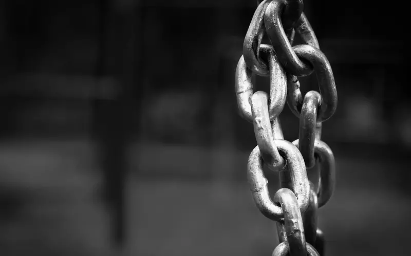 分手后强忍着不联系，难熬的不止是你！