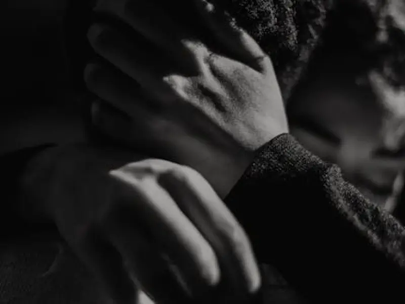 你不能问，说对方是真心的还是玩弄我的感情的。