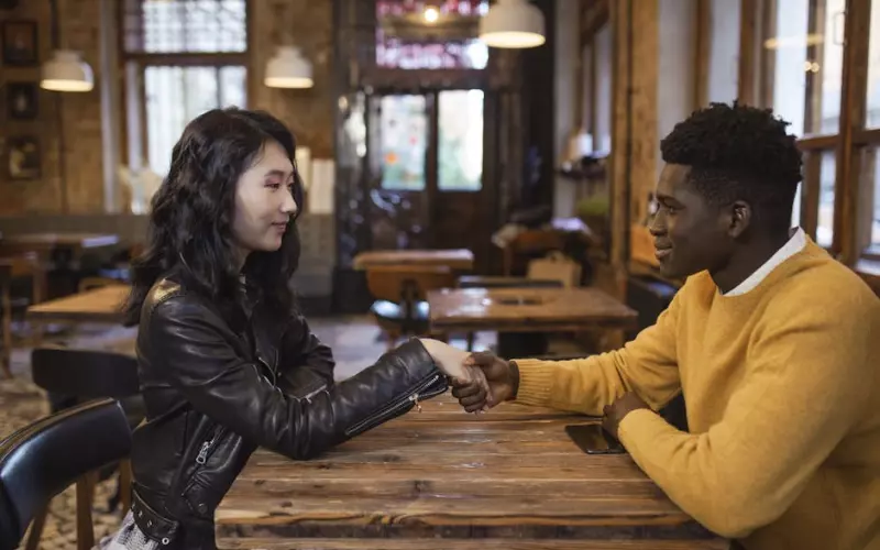 谈了五年的对象网恋需谨慎(第一次见网恋对象没想到是这样的)