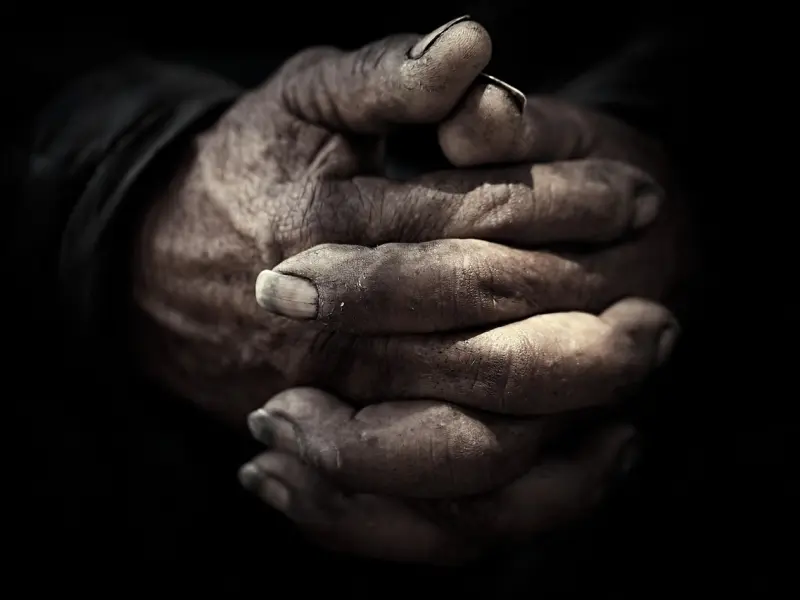 看错人，不是因为你瞎，而是....