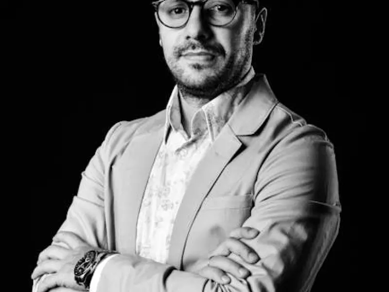 看错人，不是因为你瞎，而是......