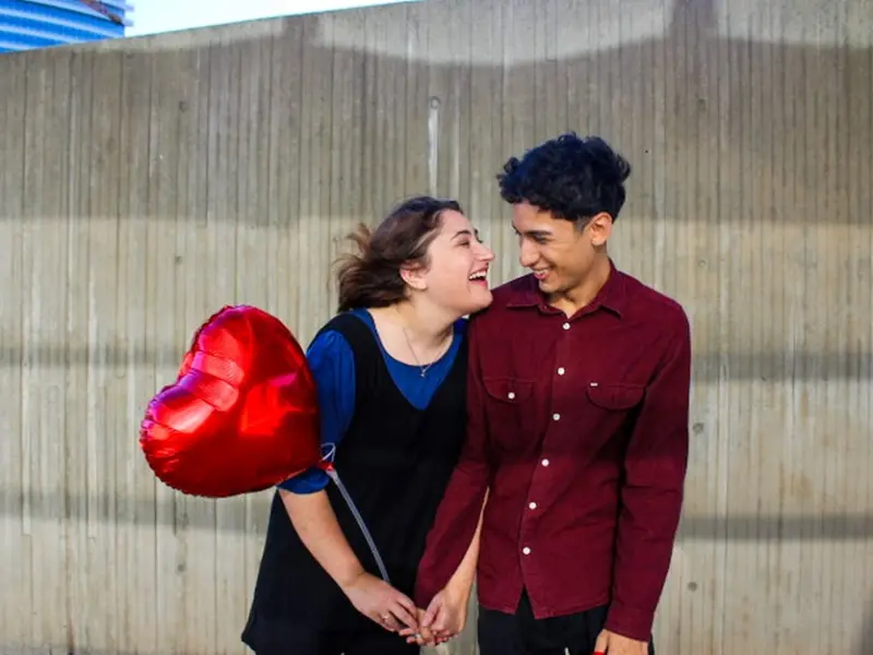 男友突然的“变心”，也许是另有隐情，你应该这样做。