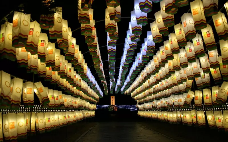 前男友不会和你复合 但是心里还有你的表现