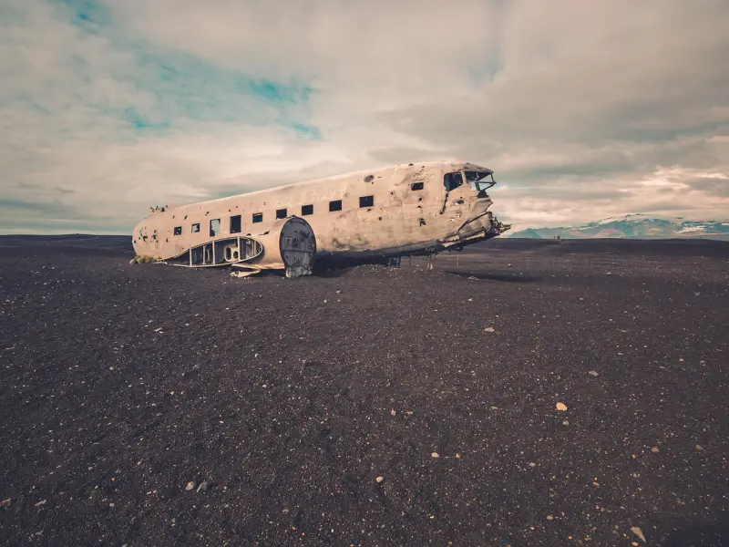 跟老公的感情遭到第三者的破坏，该怎么挽回老公的心？