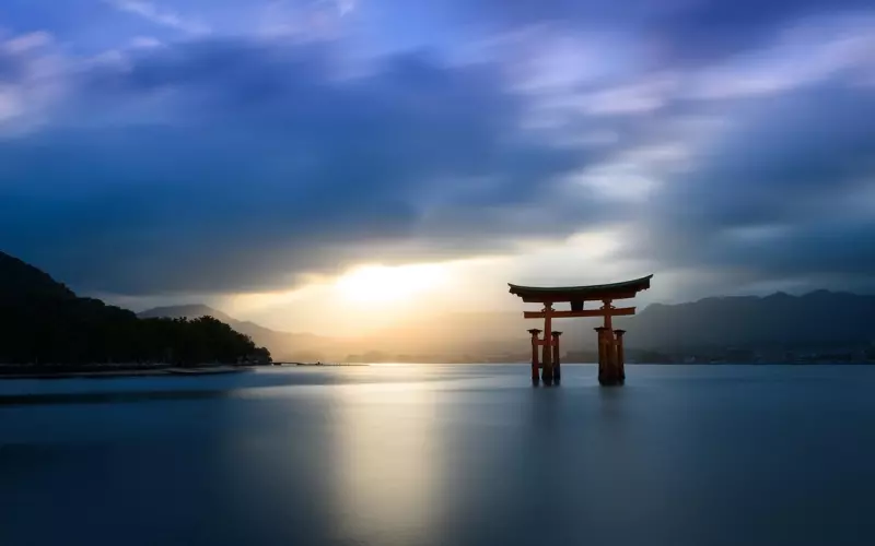 张丹峰毕滢事件吃瓜：男人有钱会变渣VS洪欣管的太严