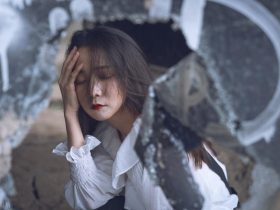 抱着处对象的心没想到成了提款机(办公室暗恋最难熬)