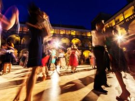 65岁大妈自述离异(河南55岁大妈黄昏恋)