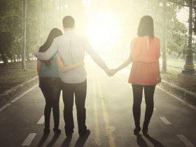 婚外情后悔了怎么巧妙和情人分手(离婚后怎样让婚外情前夫后悔离婚)