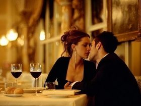 老公出轨同事该怎么做(老公和已婚同事出轨怎么解决)